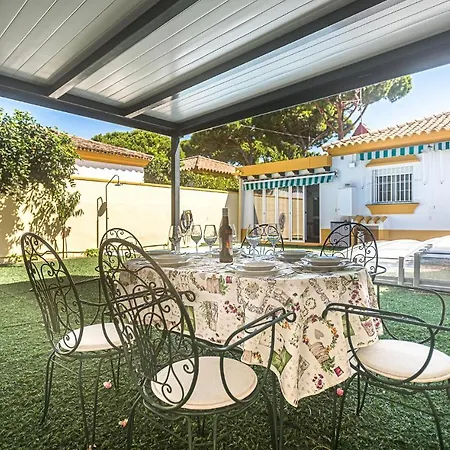 Lovely In Chiclana De La Fronter كاديز